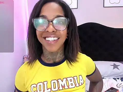Pauline_Fox live webcam show