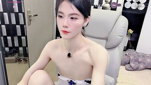 Yueyue-MM live cam on StripChat