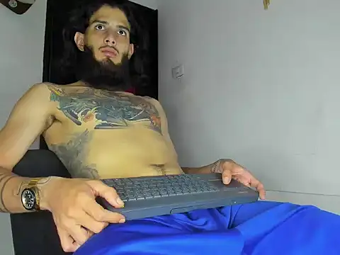 _Juan_Cruz_ live cam on StripChat