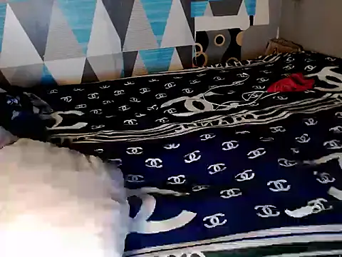 Trish_CurveCock webcam