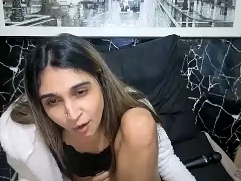 Amber_Rose06 live cam on StripChat