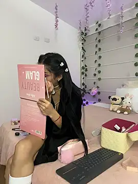 Lucyjoi webcam