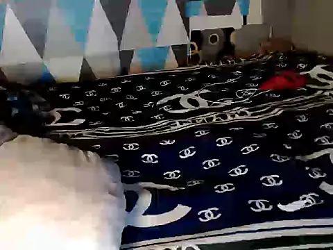 trish_curvecock (Ask my age) - take my dress off