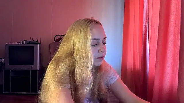 ZoraDearmon live webcam show
