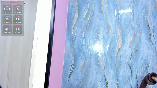 lia_sucker webcam