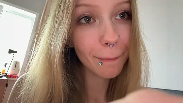 BivalentFalloff live cam on StripChat