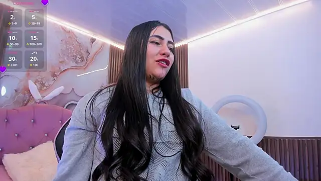 Kiara_tay live cam on StripChat