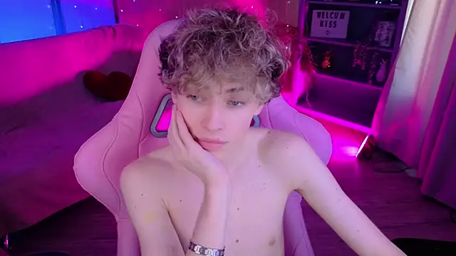 kevingarsiaa (M twink) - jerk off 3 min