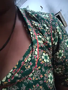 riyana_tai