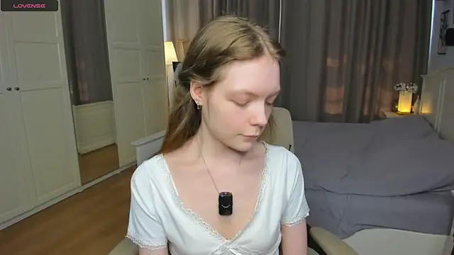 LavenderMitten webcam