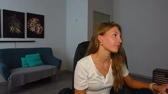 Lana_Jewel webcam