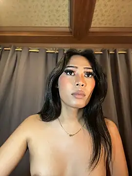 hugecock_tamira webcam