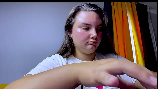 Dreamyblushfairy webcam