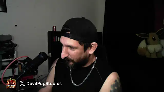 DevilPup75_ webcam