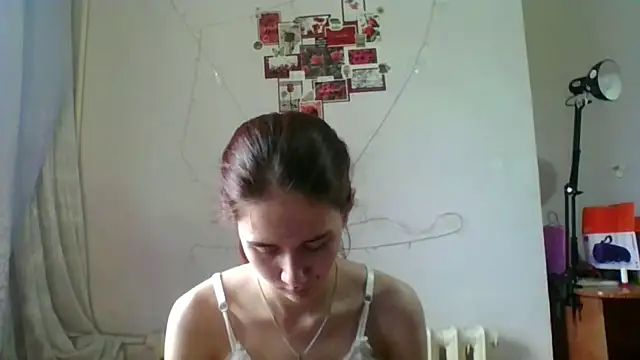 NickiKisinger webcam