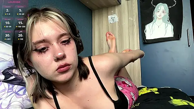 AueshaSimon webcam