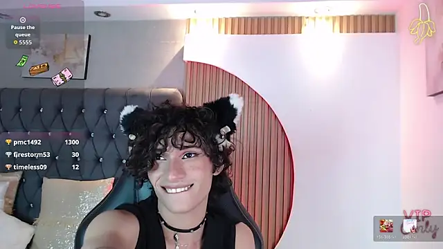 Anaciet_Evans webcam