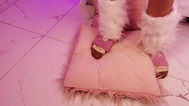ZairaFoox webcam