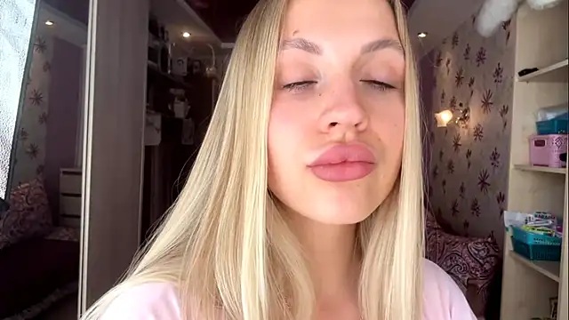 CelineBetzel webcam