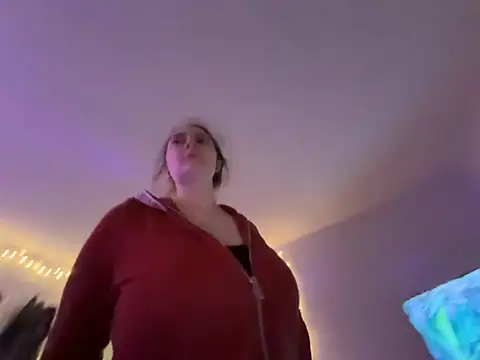Snowbunnycake_131 webcam