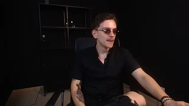 FelixStarkk live webcam show