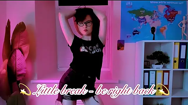 CarolGiggly webcam