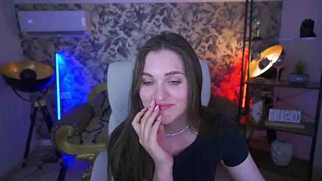 EmmyCharmm webcam