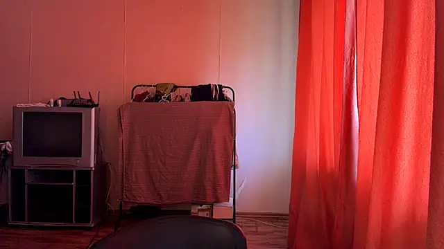 ZoraDearmon webcam
