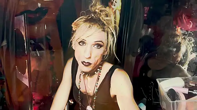 TgirlBrat webcam