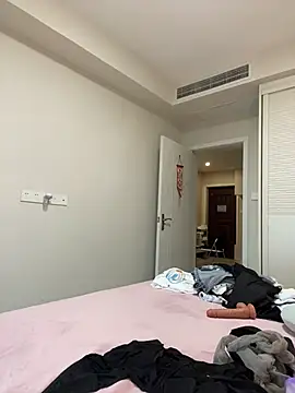 qianduoduo521 webcam