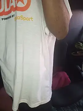 TwelveAm266 webcam
