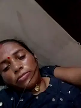 rakhihot35 - Rakhihot35's free webcam - UK Sex Cams