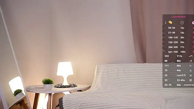 LettieAlbair webcam