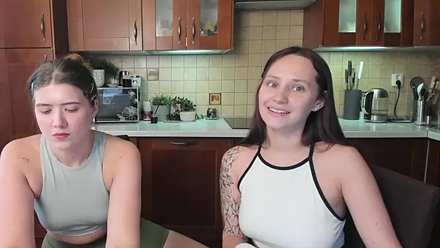 hotcaramellstv's live room