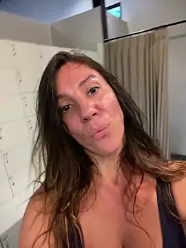 AnnaFlowerBabe webcam