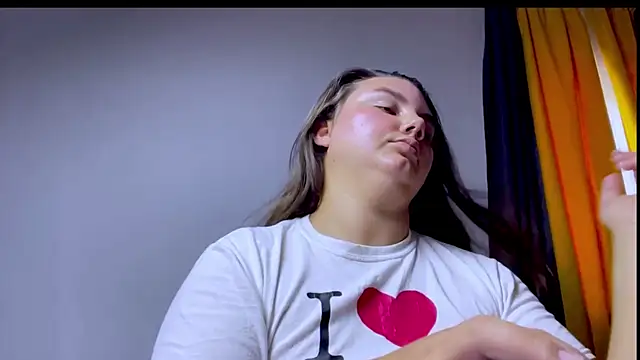 Dreamyblushfairy webcam