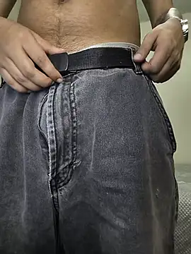 thiago_wc - Thiago_Wc's free webcam - UK Sex Cams