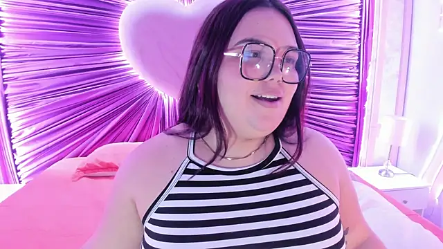 Lushi_Love webcam