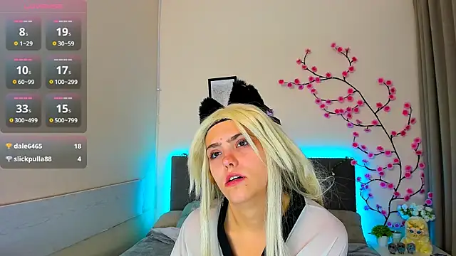 DellaRows webcam