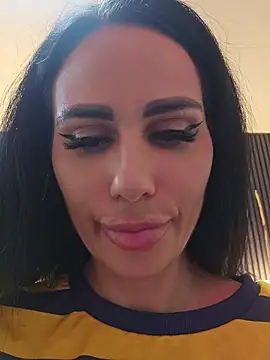 KatiaDivine webcam