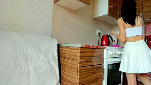 ErlinaBuoy live cam on StripChat