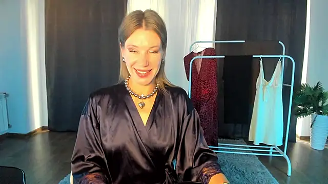miababemi09 live cam on StripChat