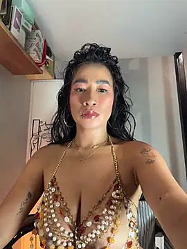 AsianMilfSheryl