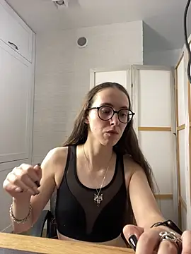 martiniiselenna - MartiniiSelenna's free webcam - UK Sex Cams