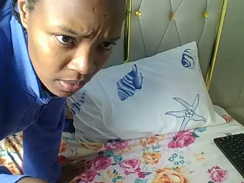 Black_nastyyy webcam