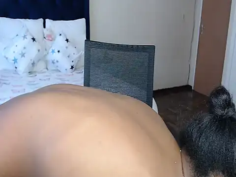 QUEENMANDYY