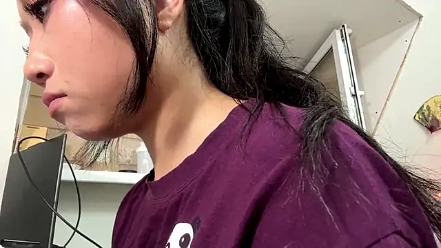 SweetMiaXO webcam