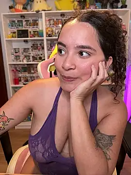 Sweet_sully__ webcam