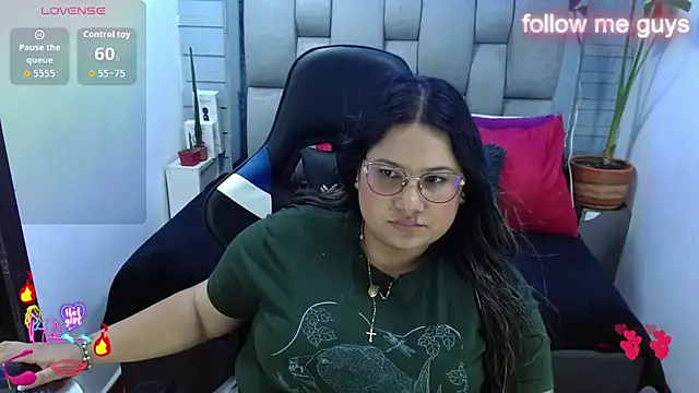 evelin_zaens live cam on StripChat