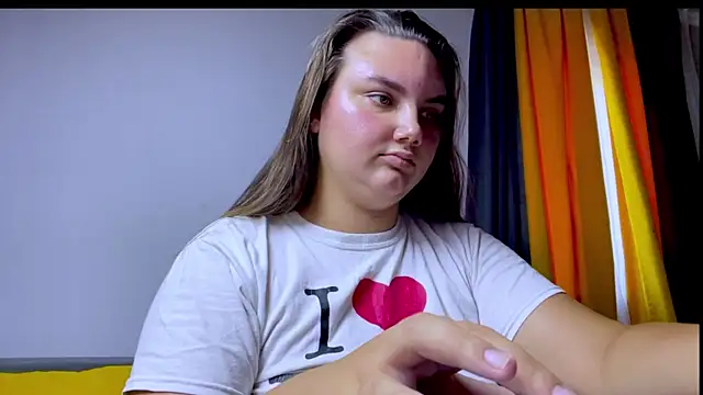 Dreamyblushfairy webcam